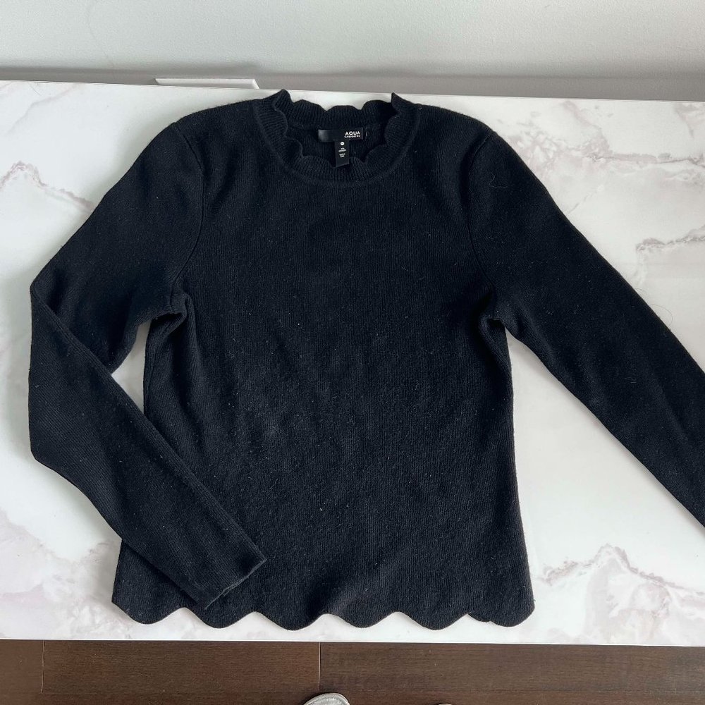 AQUA CASHMERE SWEATER SIZE MEDIUM BLACK